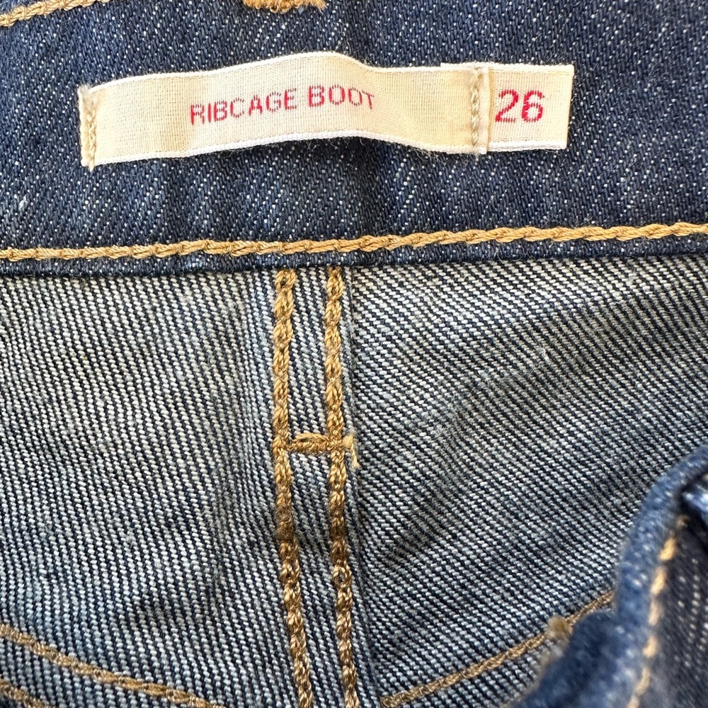 Levi’s Ribcage High Rise Bootcut Jeans - Picture 5 of 16